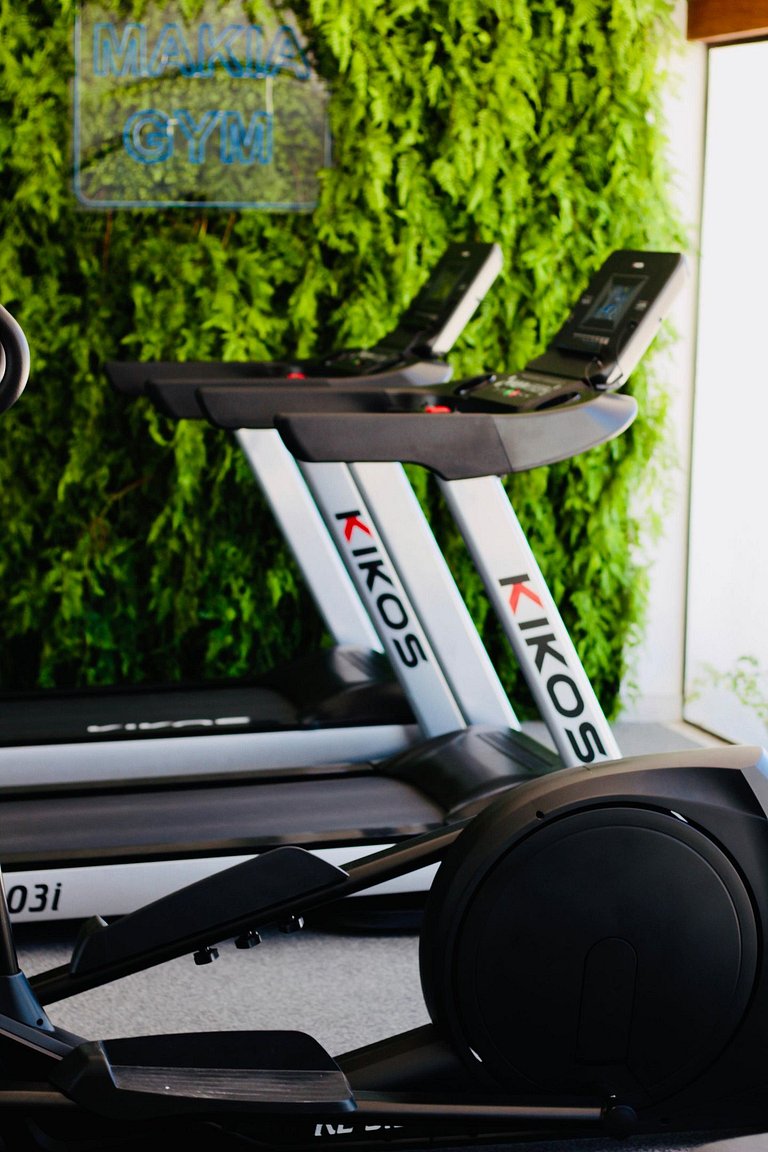 Makia Beach Experience - Muro Alto